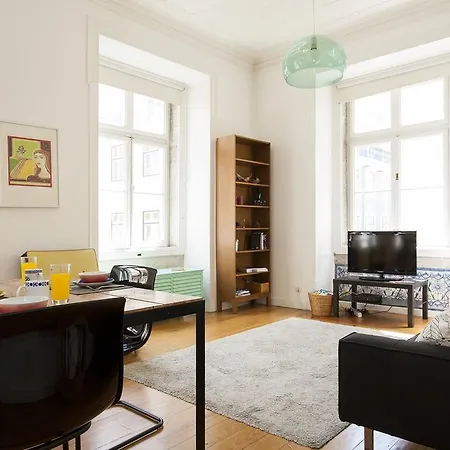 Downtown Delight I | Rentexperience Apartman *